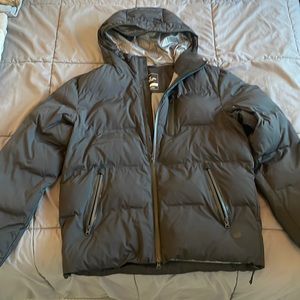 american eagle puffer jacket